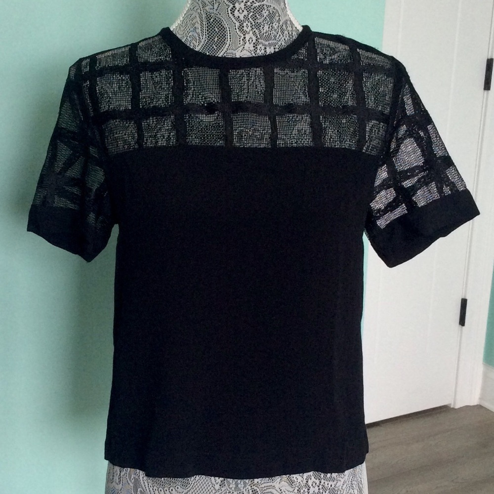 FOREVER 21 BLACK BLOUSE Size S